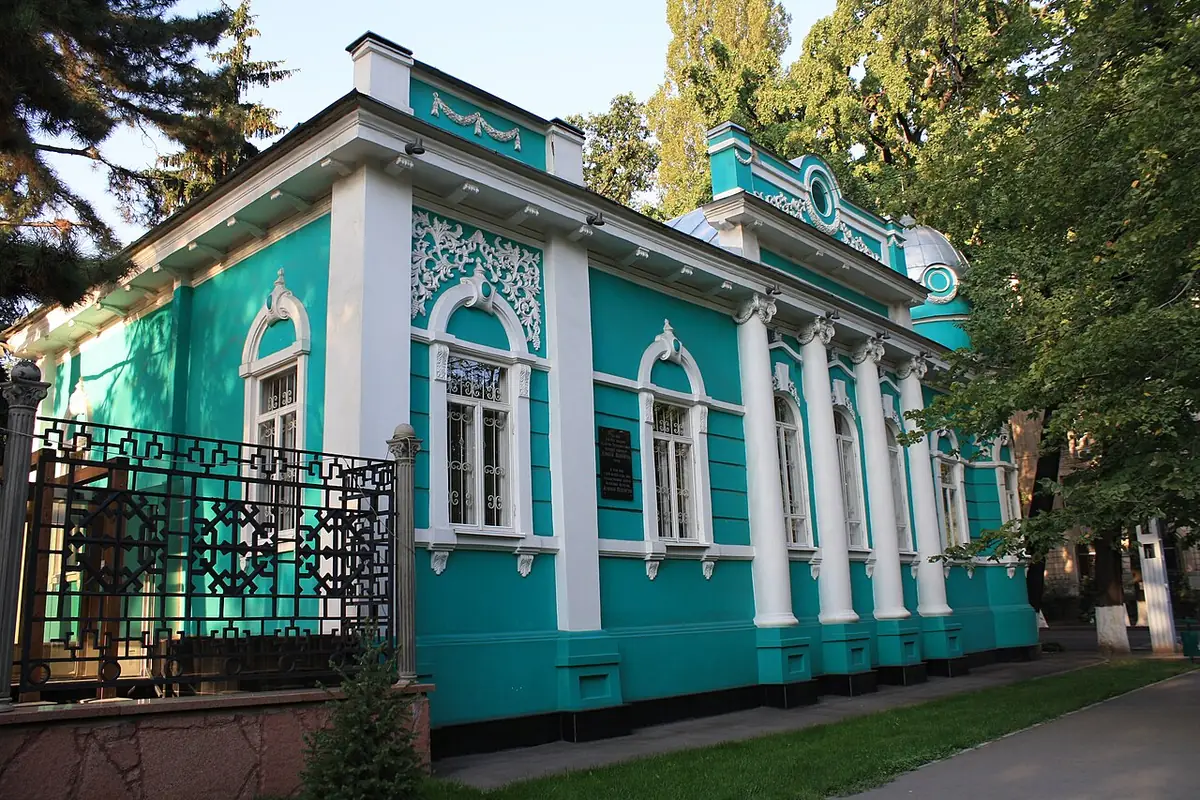 Дом почётного гражданина Головизина в Алма-Ате, в котором Л. И. Брежнев жил с 1955 по 1956 год