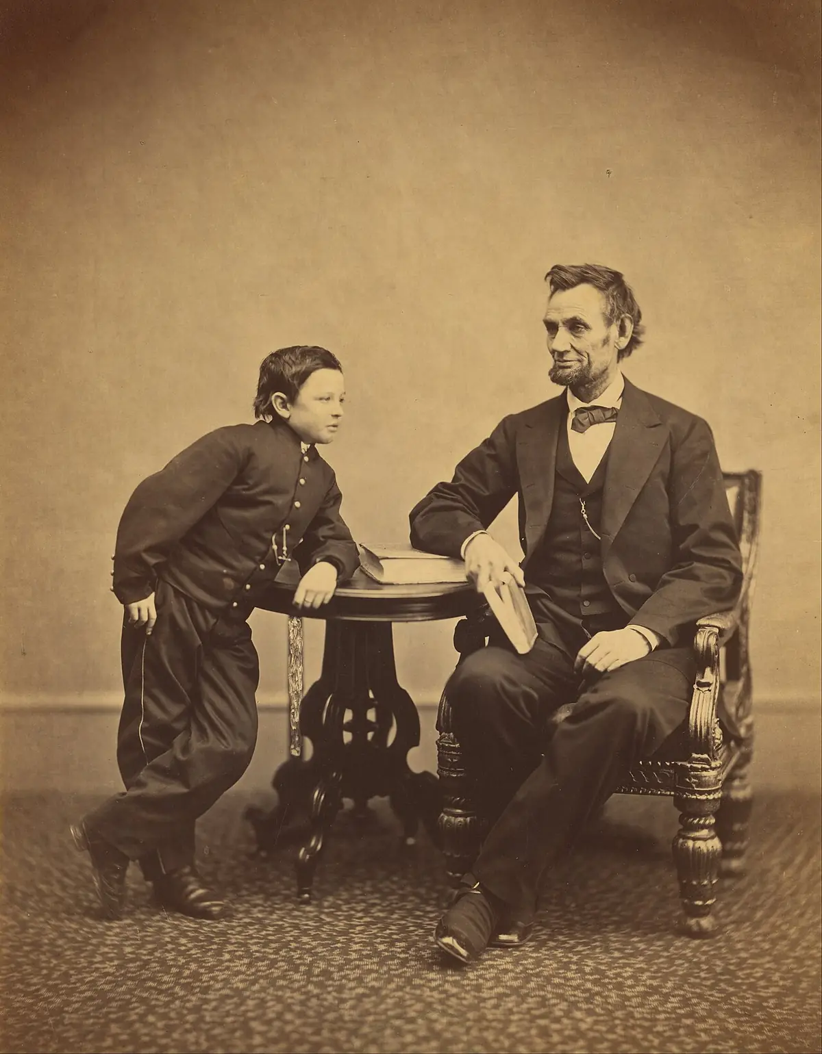 Авраам Линкольн и сын Томас, 1865 год