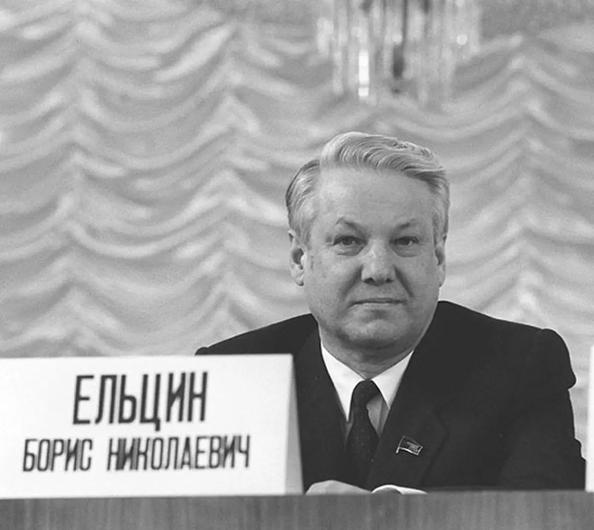 Выступление Б. Н. Ельцина в Колонном зале Дома Союзов с предвыборной платформой кандидата в народные депутаты СССР. 21…
