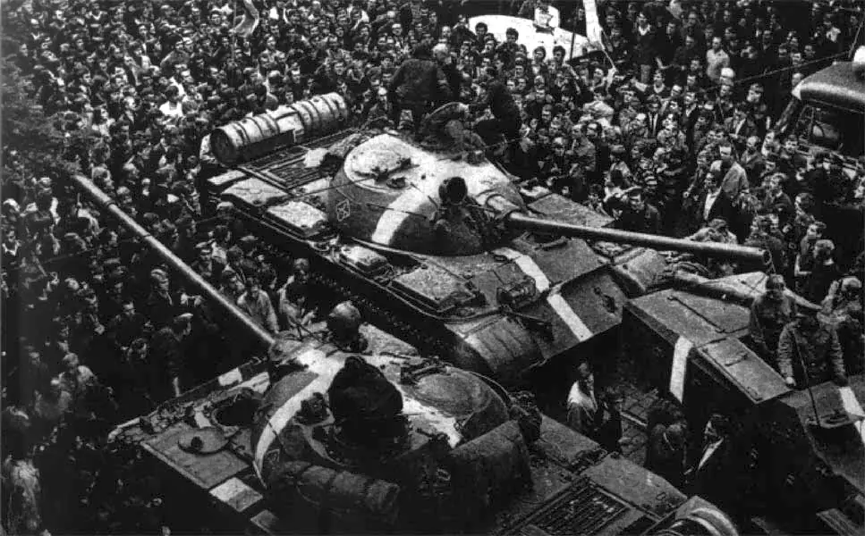 Советские танки в Праге. 1968