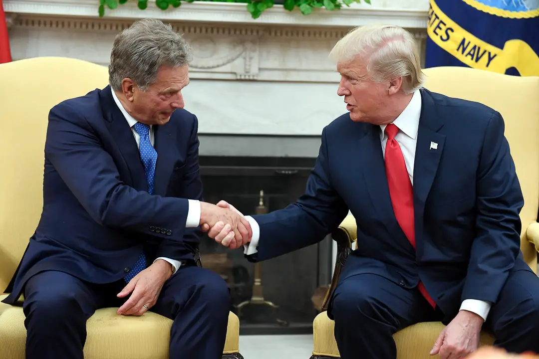 Саули Нийнистё и Дональд Трамп, 28 августа 2017 года