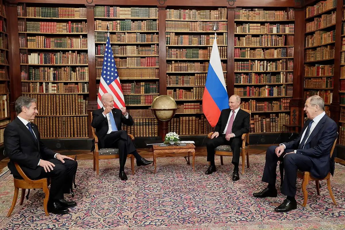 Байден и Путин на саммите в Женеве, 16 июня 2021