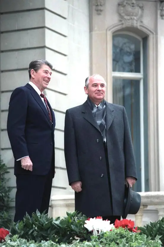Рональд Рейган и Михаил Горбачёв. 1985