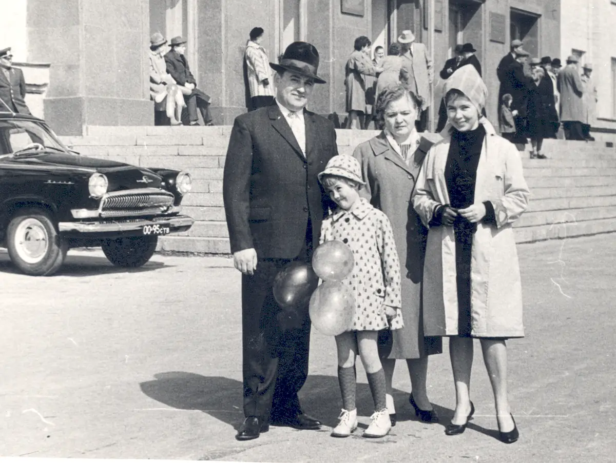 Михаил Горбачёв с женой и дочерью. Ставрополь, 1964